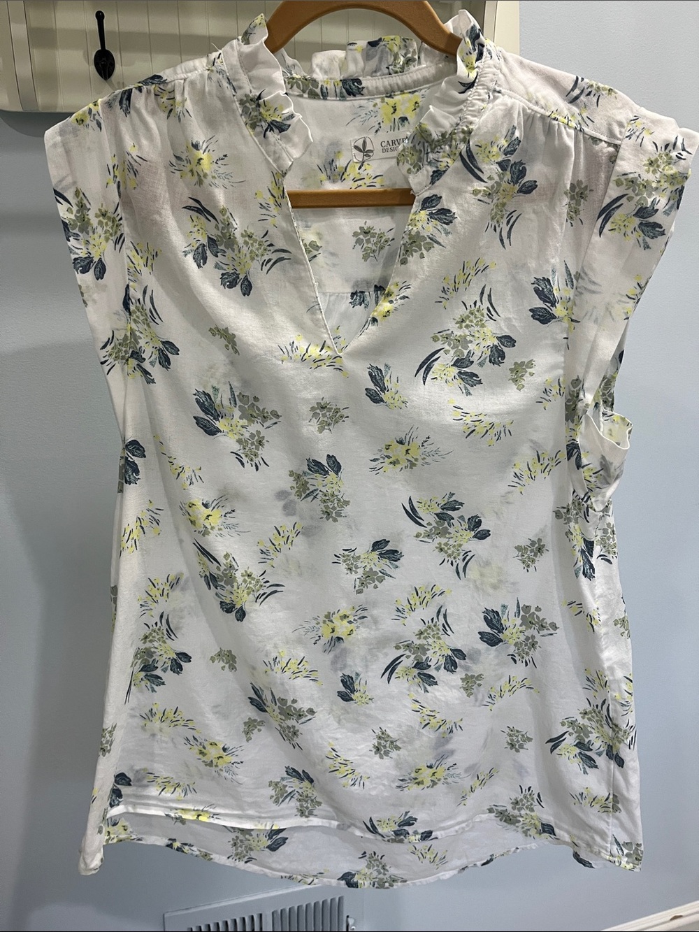 Carve Designs White Floral V-Neck Cap Sleeve Camisole with Yellow and Navy Print
